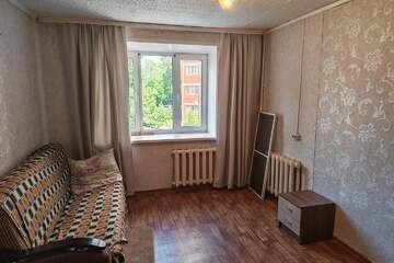 Комната, (всего 4 ком.), 17,1 м², 2/9 эт.